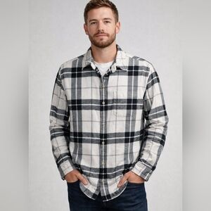 American Eagle Black and White Plaid Button-Up Shirt